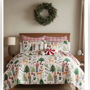 Holiday Quilt with Nutcracker and Deer Design with King shams